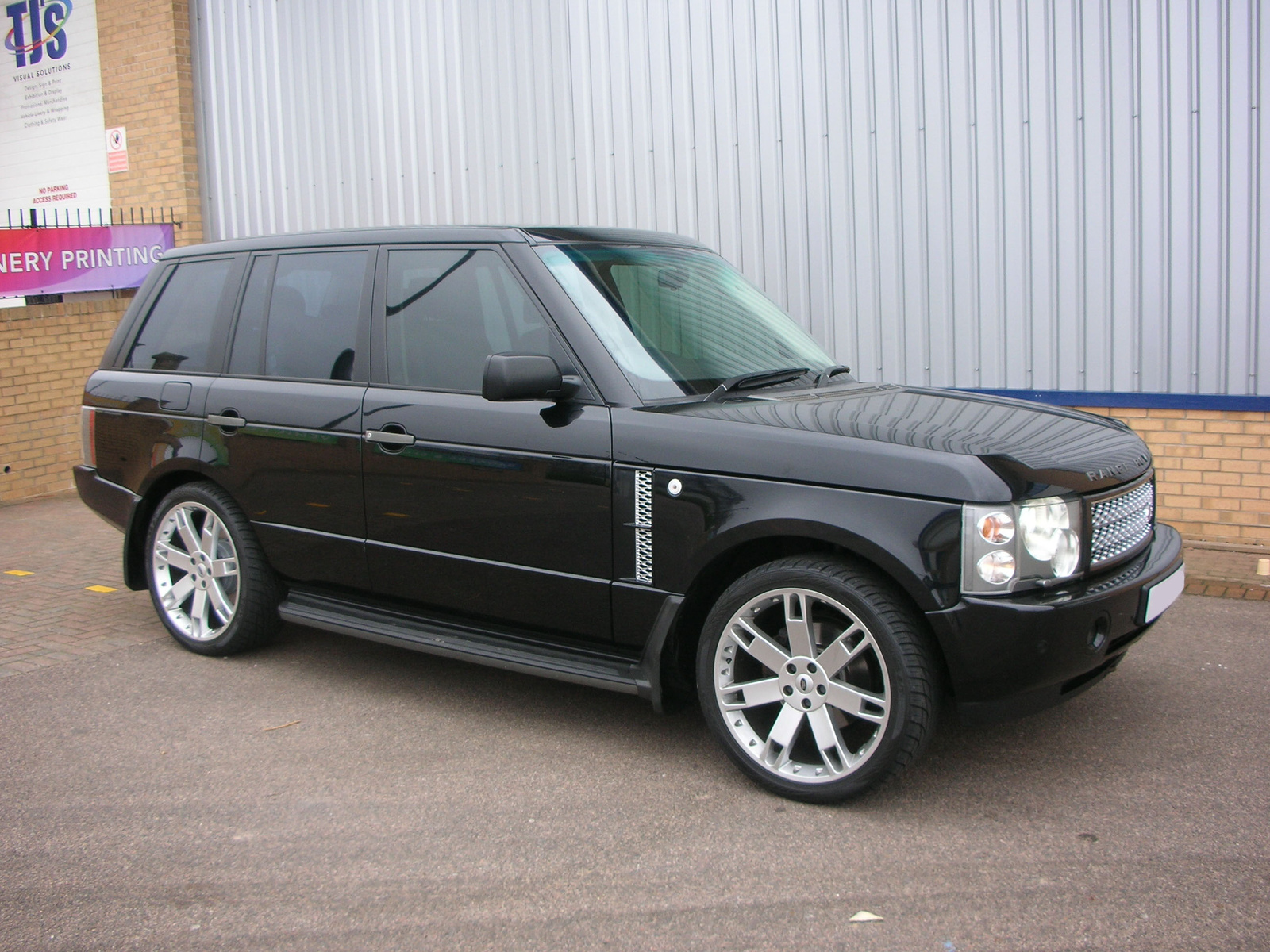 Range rover 2004 года